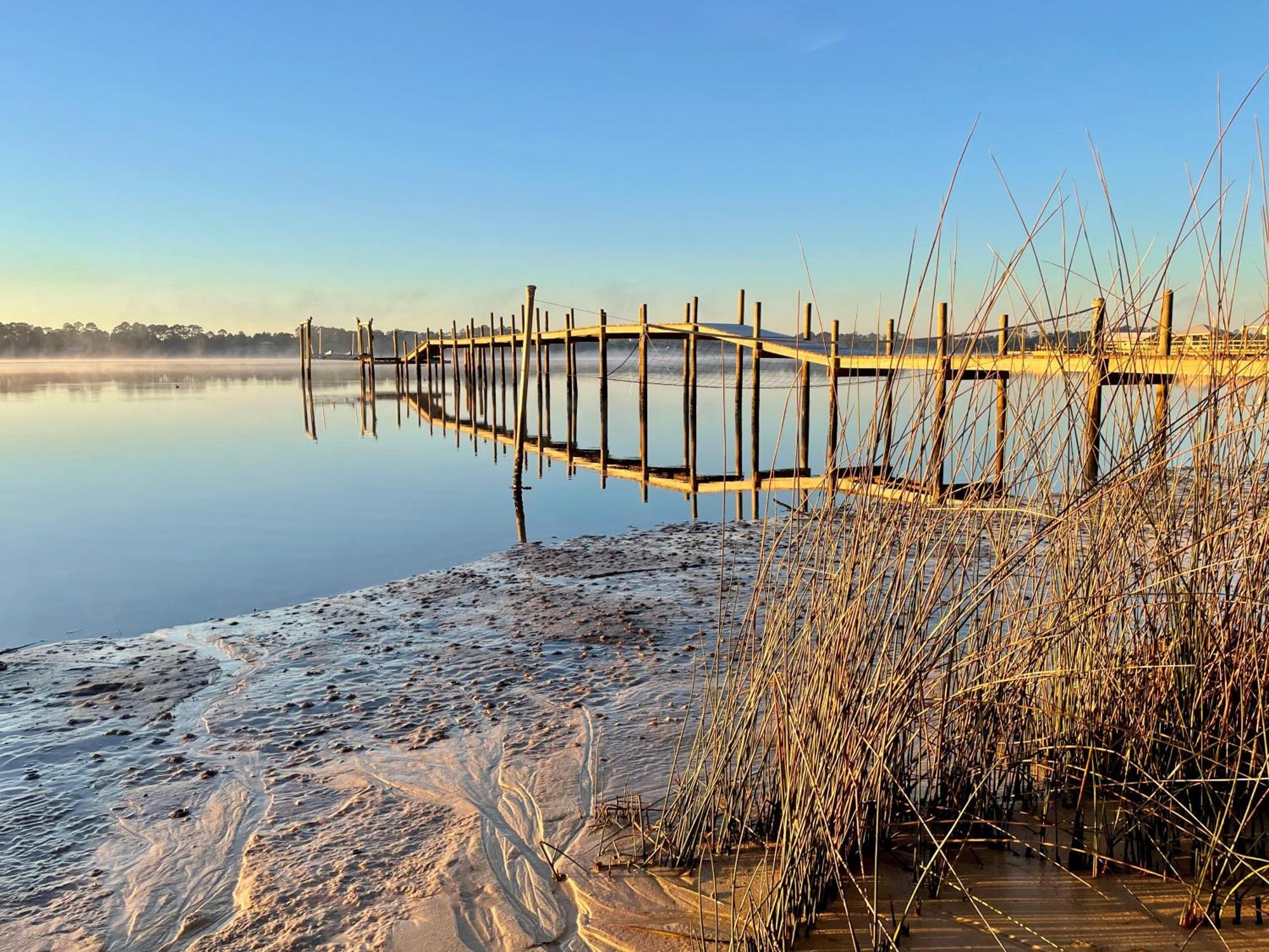 Bayfront Retreat With Private Pier For All Ages Navarre Exteriör bild